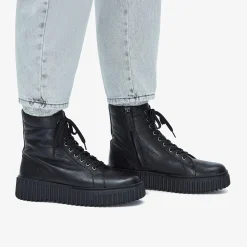 Discount Torhill Rise Black Leather Women Boots & Booties|Torhill Collection